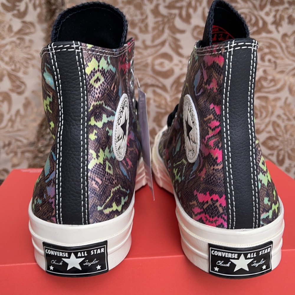 Converse Chuck 70 Hi ‘Digital Daze -Snakeskin’ WM 570264C
BLACK/HYPER PINK/EGRET - Picture 13 of 16